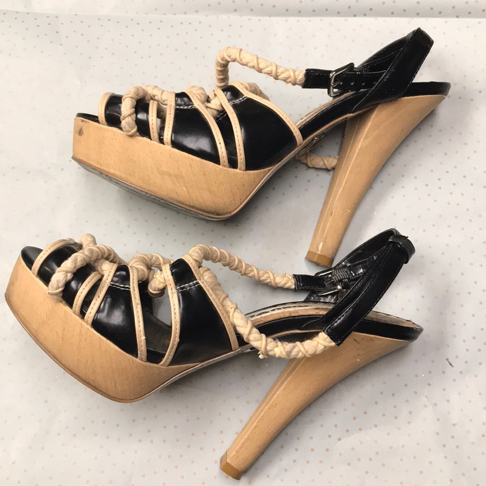 Shoes - Picture 3 of 6